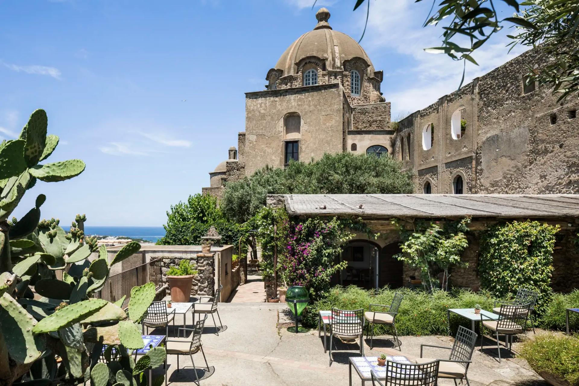 Bistro Terraces