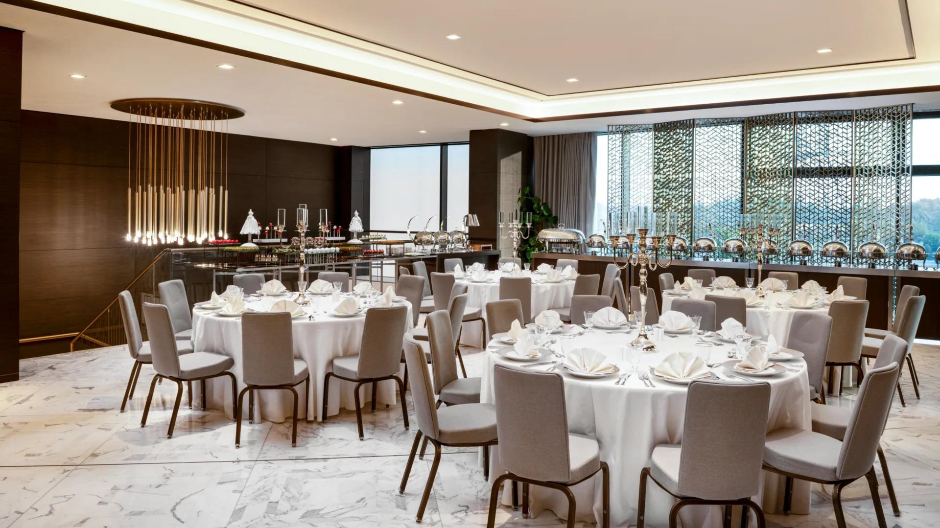 Al Yasmine Foyer