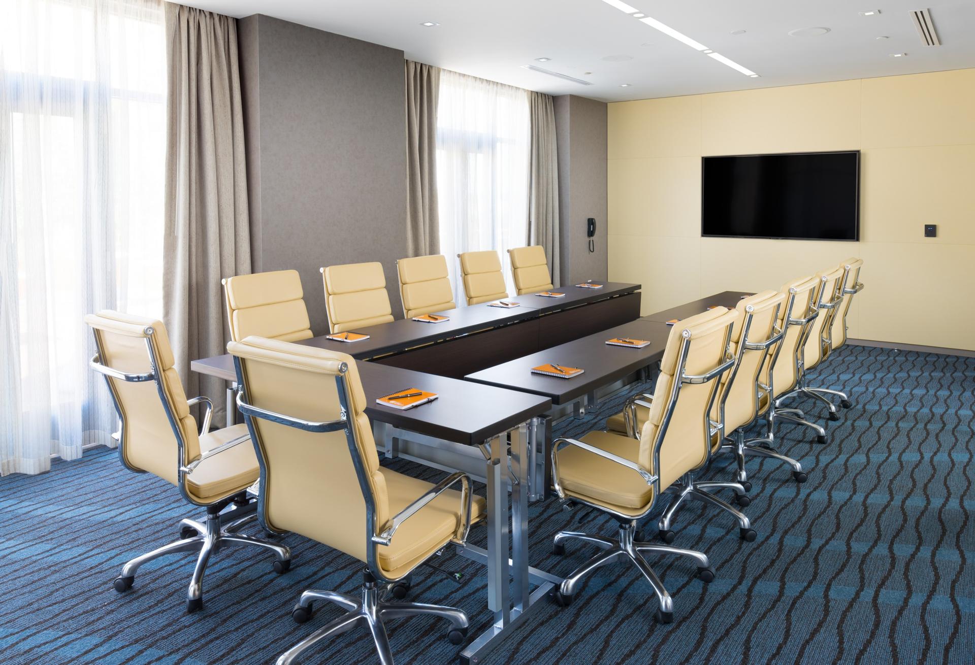 Strand Boardroom