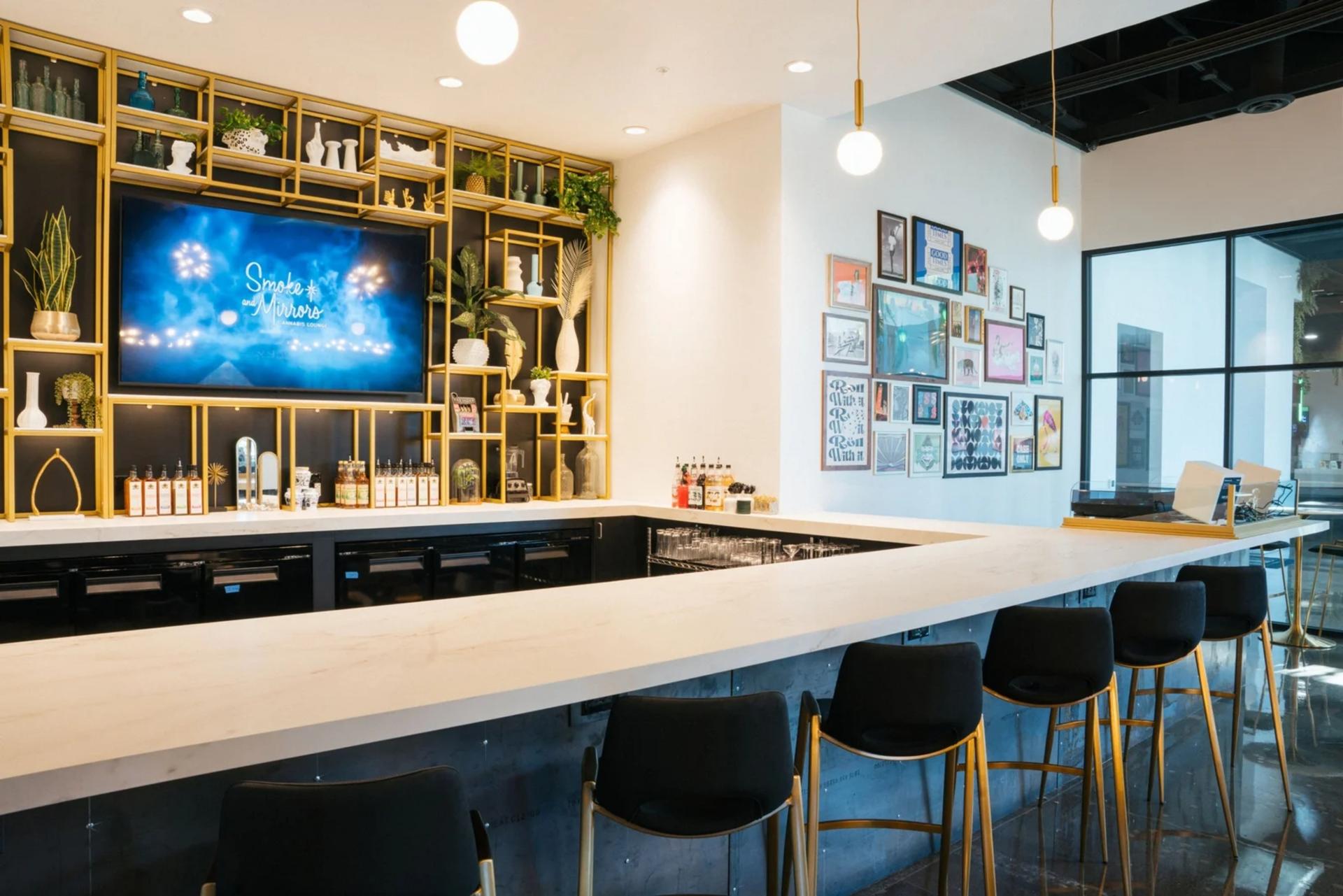 Total Lounge