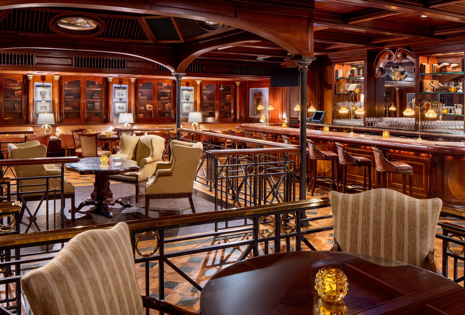 Club Bar