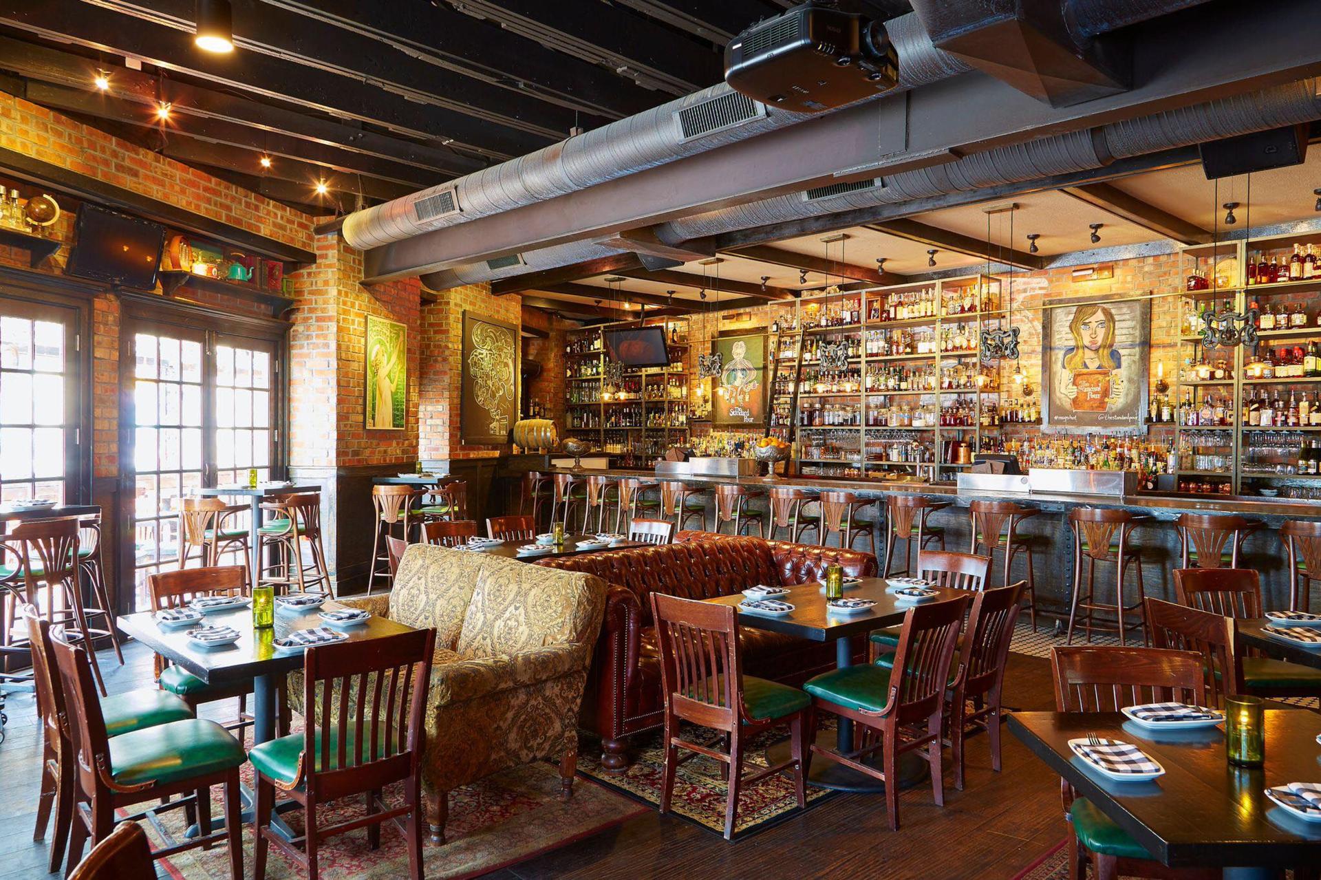 These are the best happy hours in Dallas' Uptown, Downtown and Victory Park