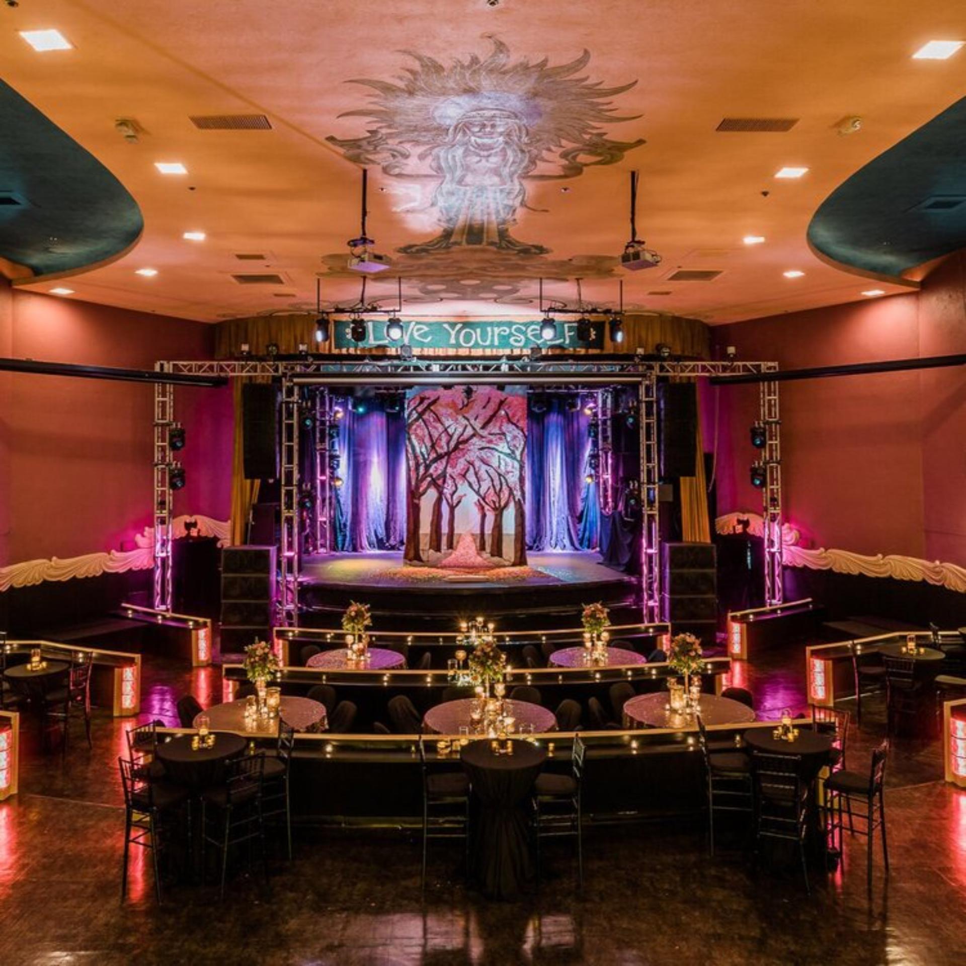 Full Theater