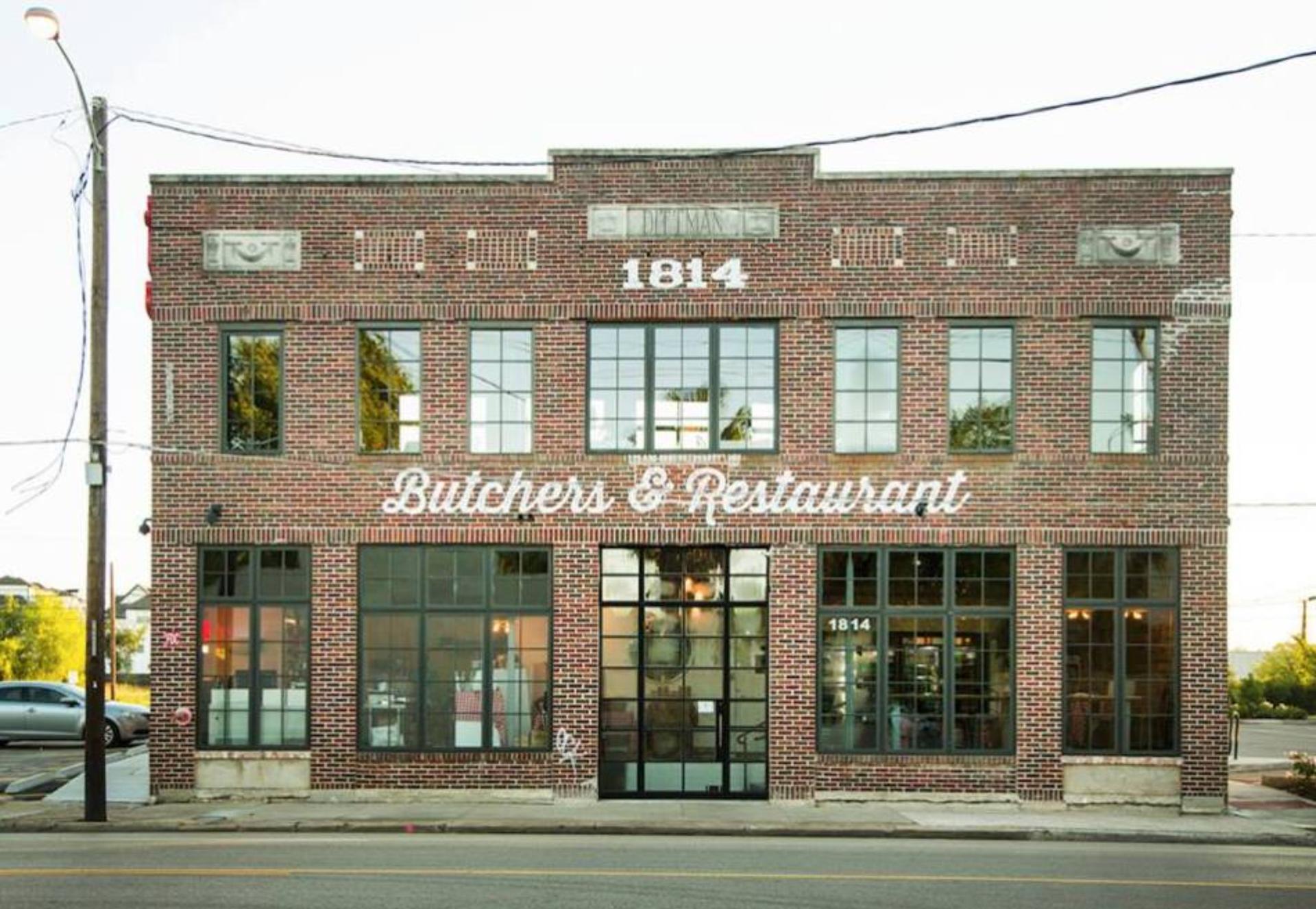 Upstairs Dining Room & Rooftop Patio
