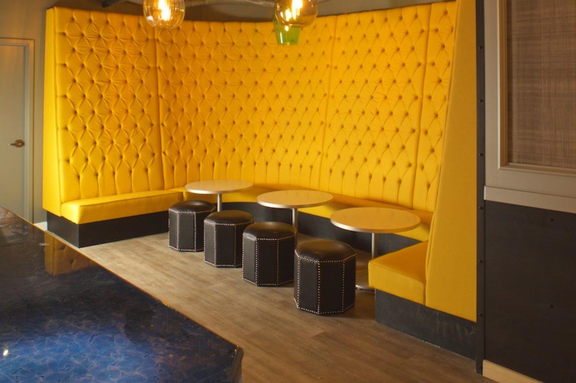 Bar and Lounge