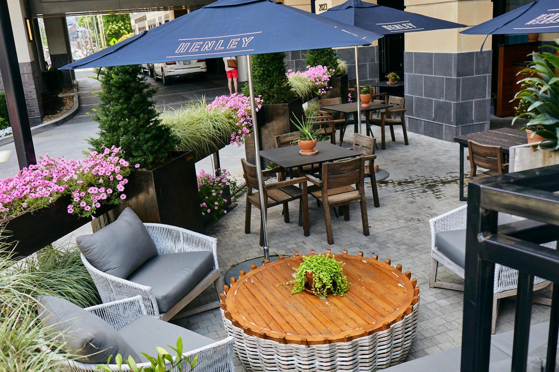 The Lounge & Patio