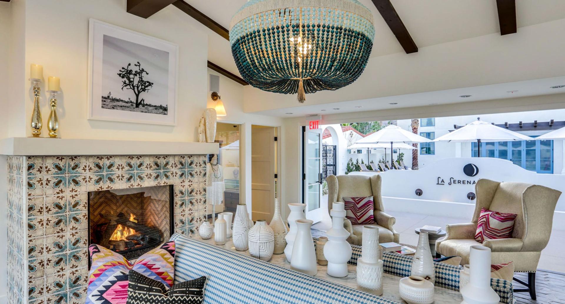 Eclectic Lounge 