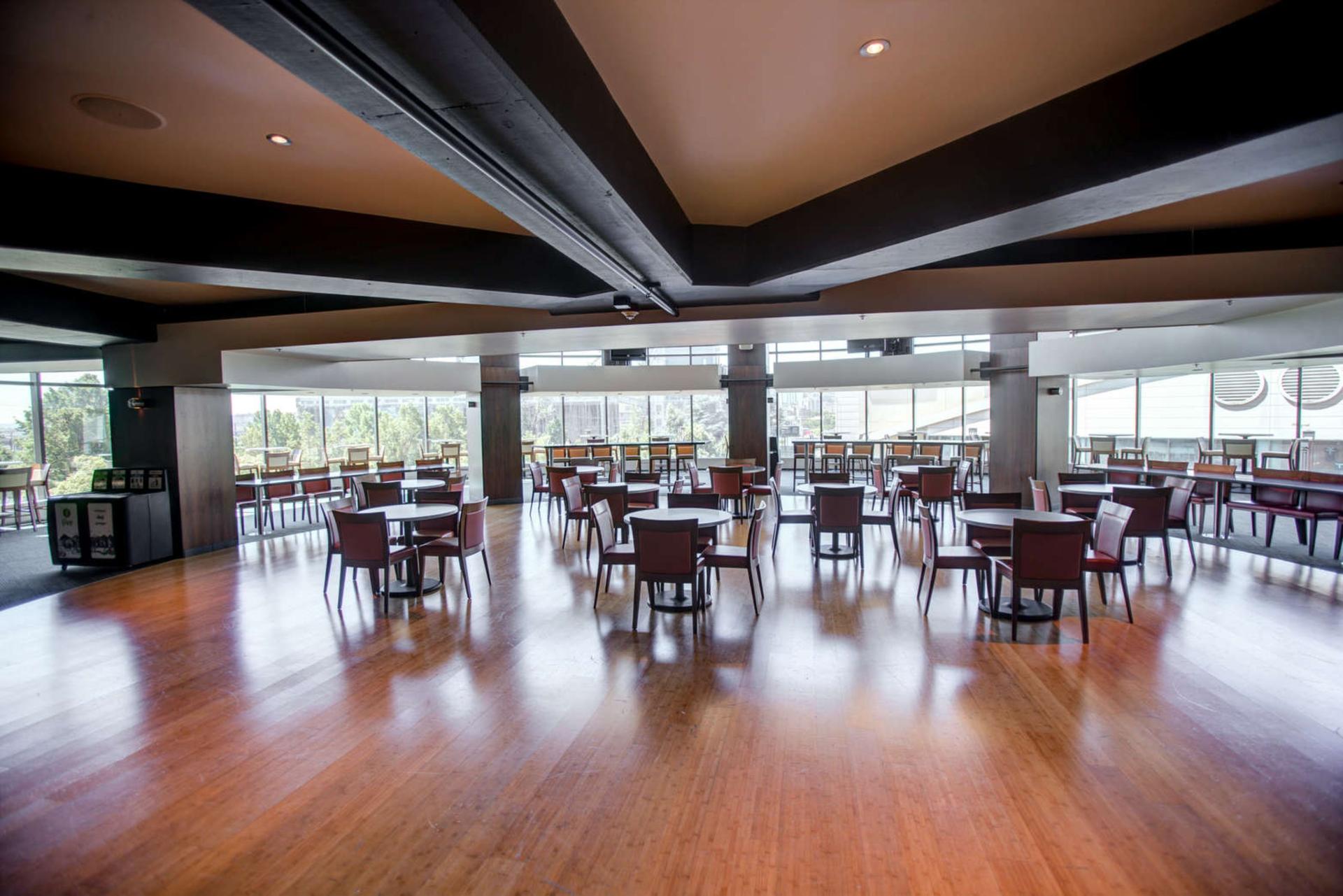 West Club 
