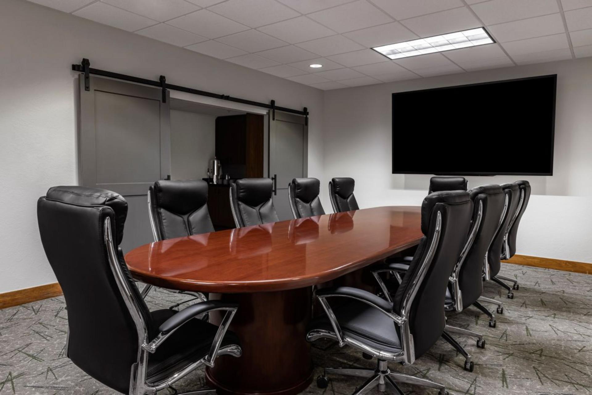 Cascade Board Room