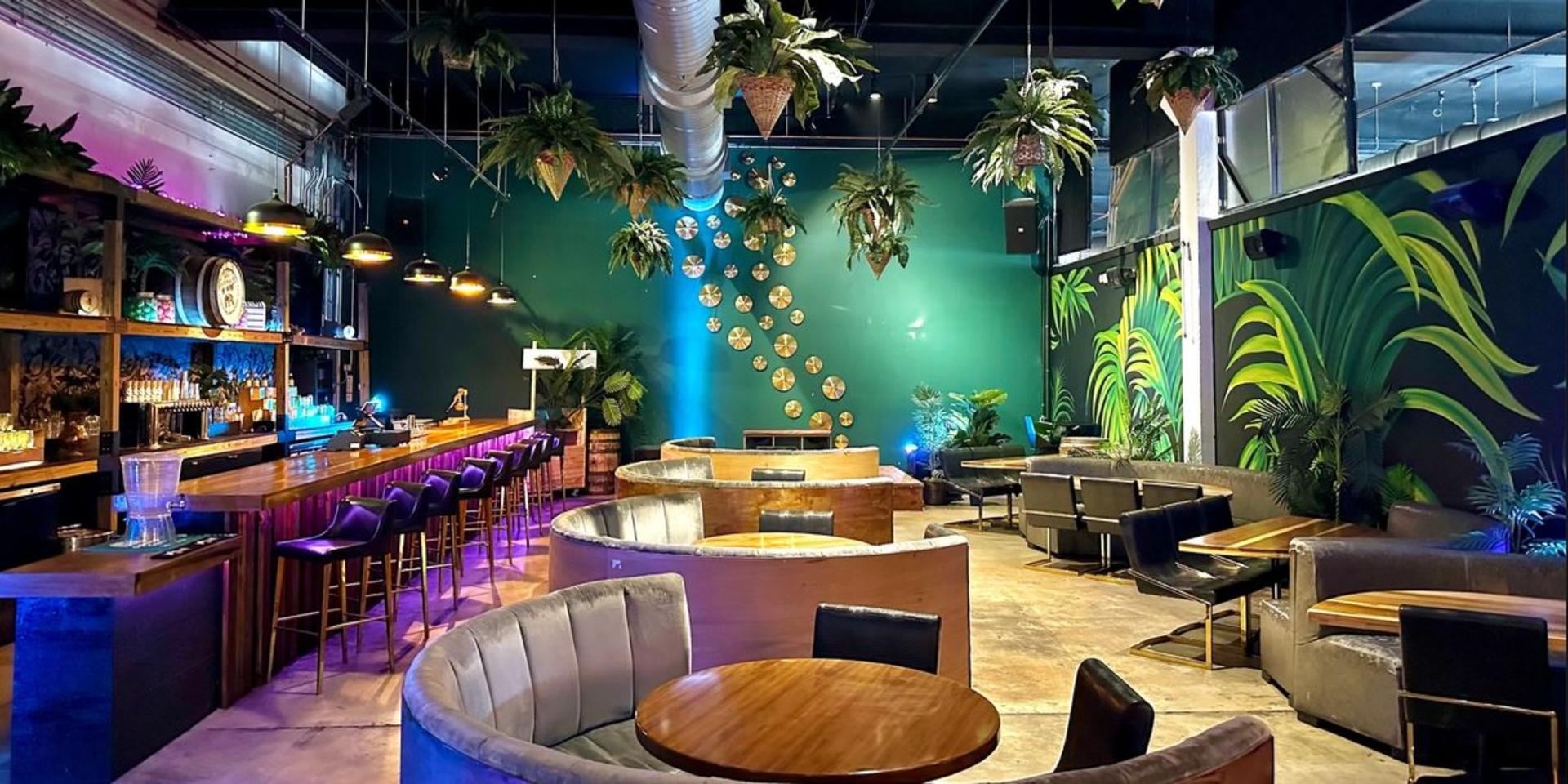 Private Lounge