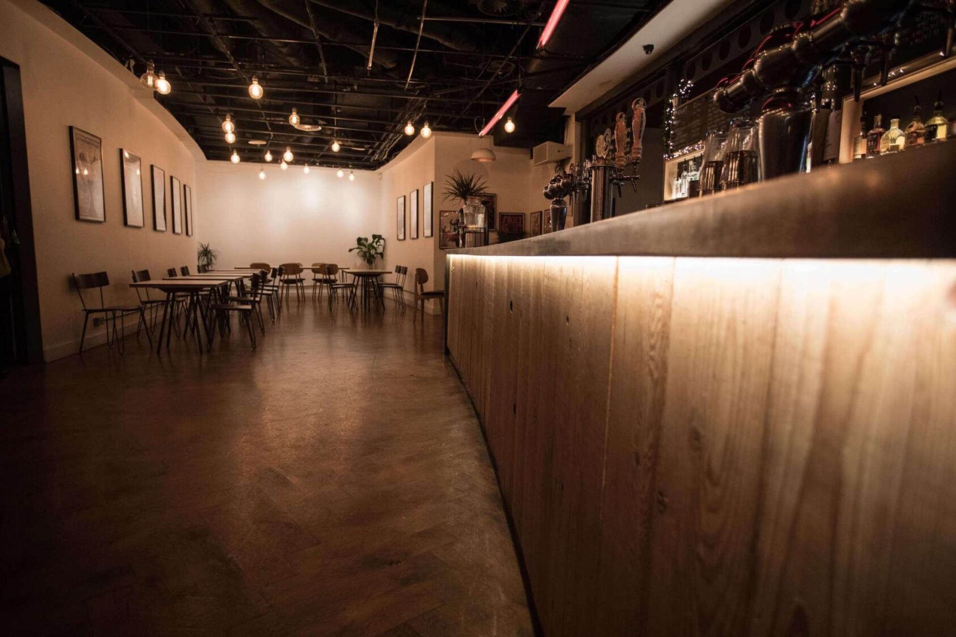 Roundhouse Bar & Café