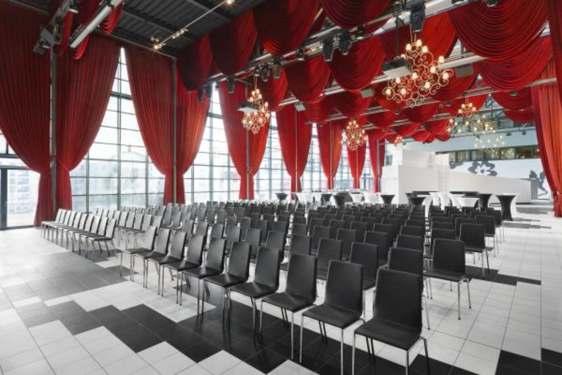 Kameha Dome Office