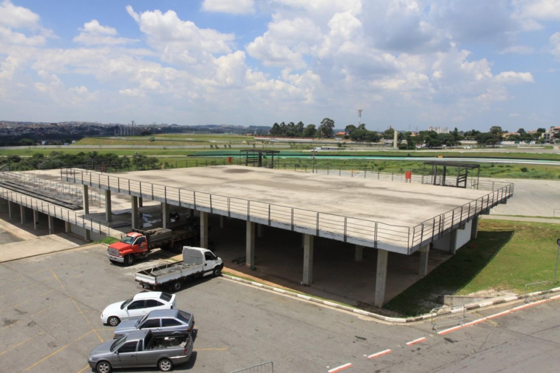HC – Espaço Laranjinha