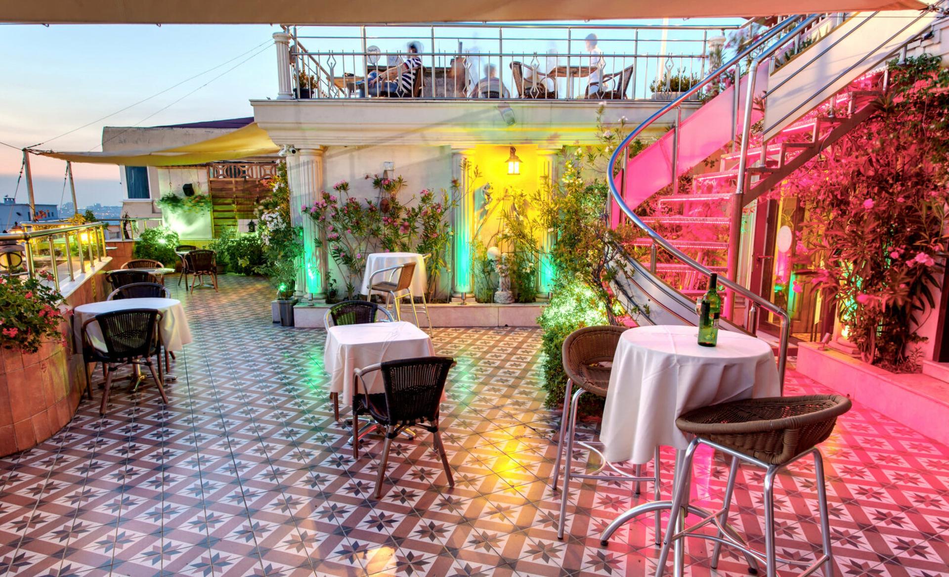 Full Buyout of Buyuk Londra Hotel's Terrace Bar