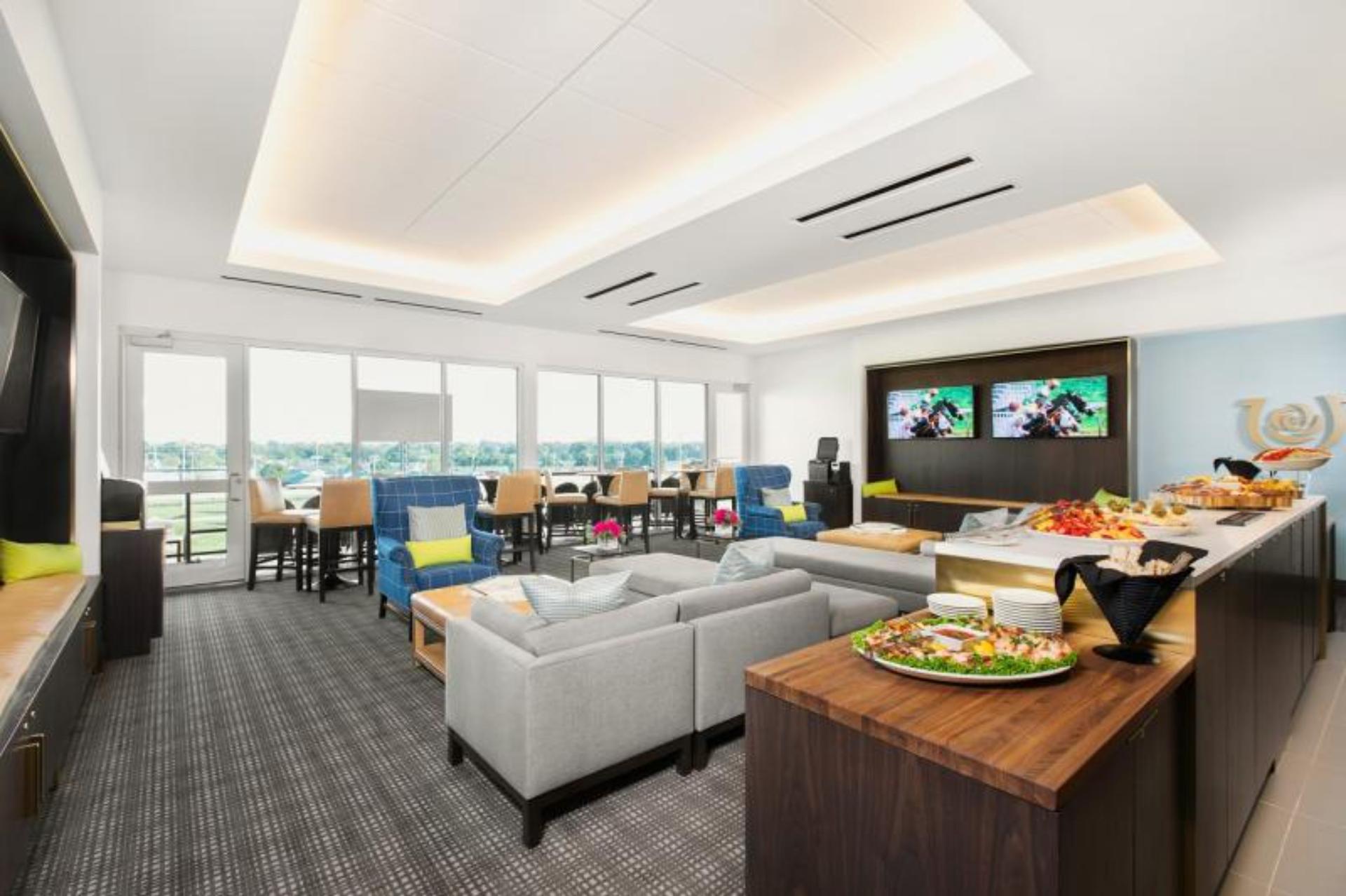 Starting Gate Dining & Suites