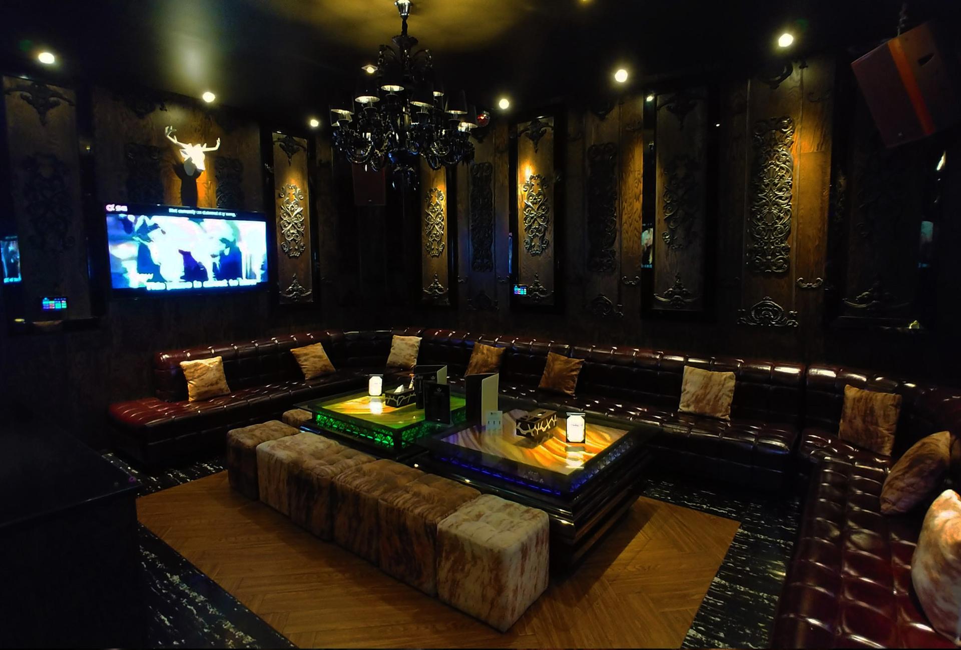 VIP Room 1
