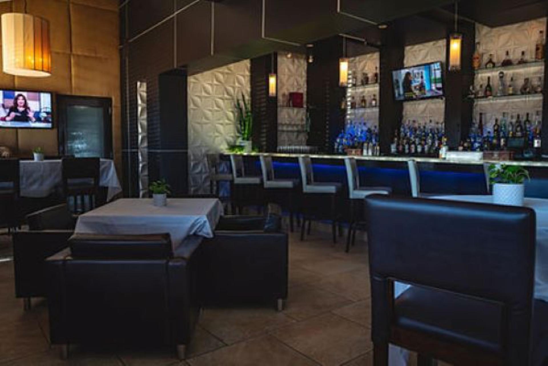 Bar and Lounge