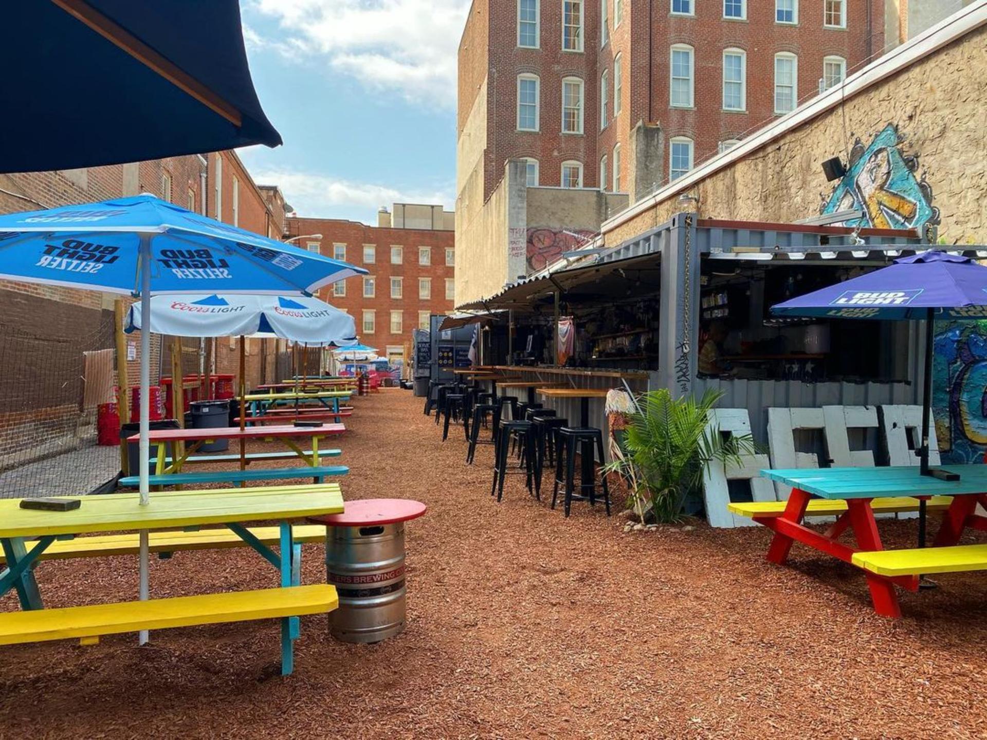 8 Beer Gardens In Philadelphia For A Refreshingly Good Time
