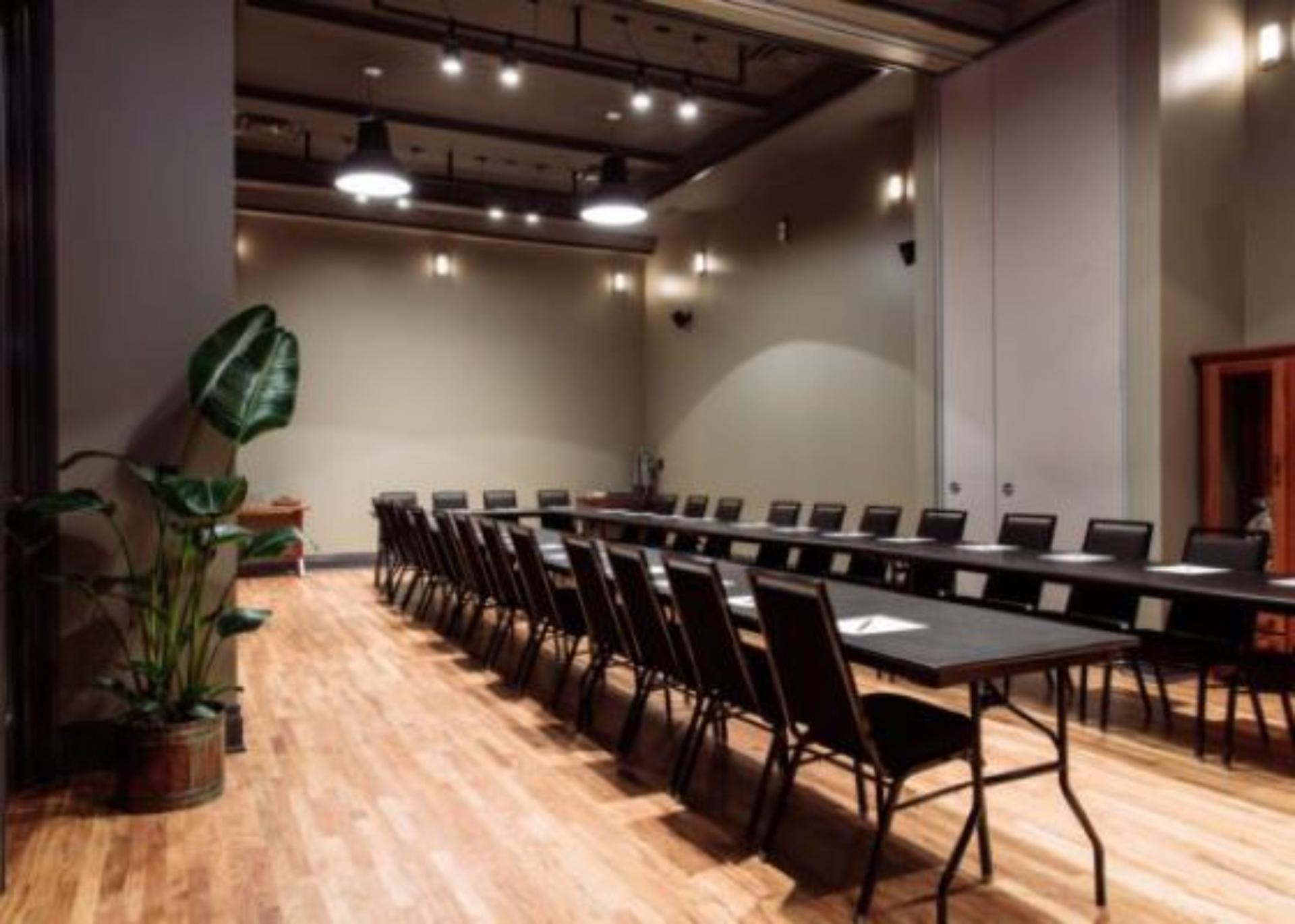 Barnett Green Room