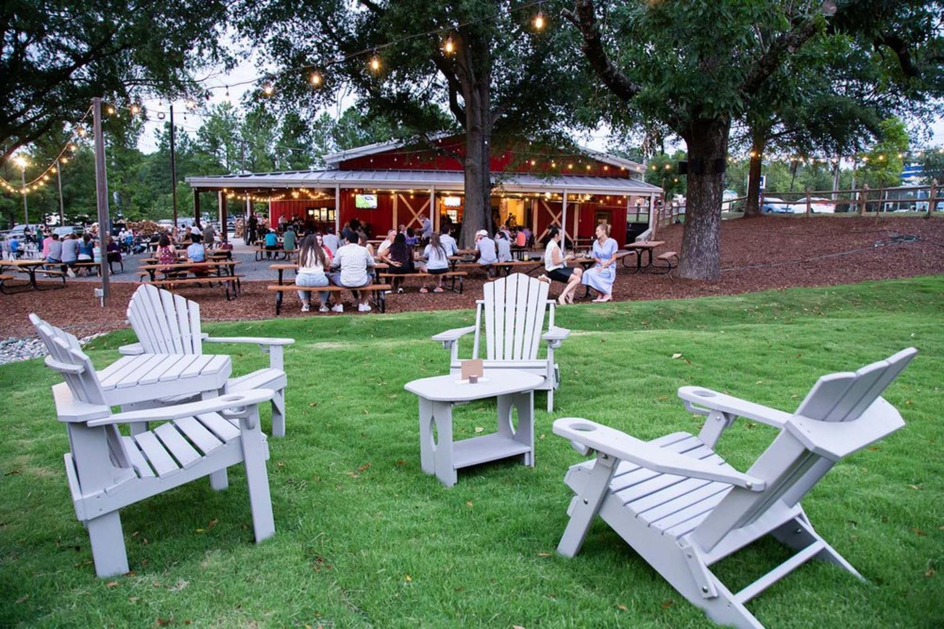 The Oaks & Lawn
