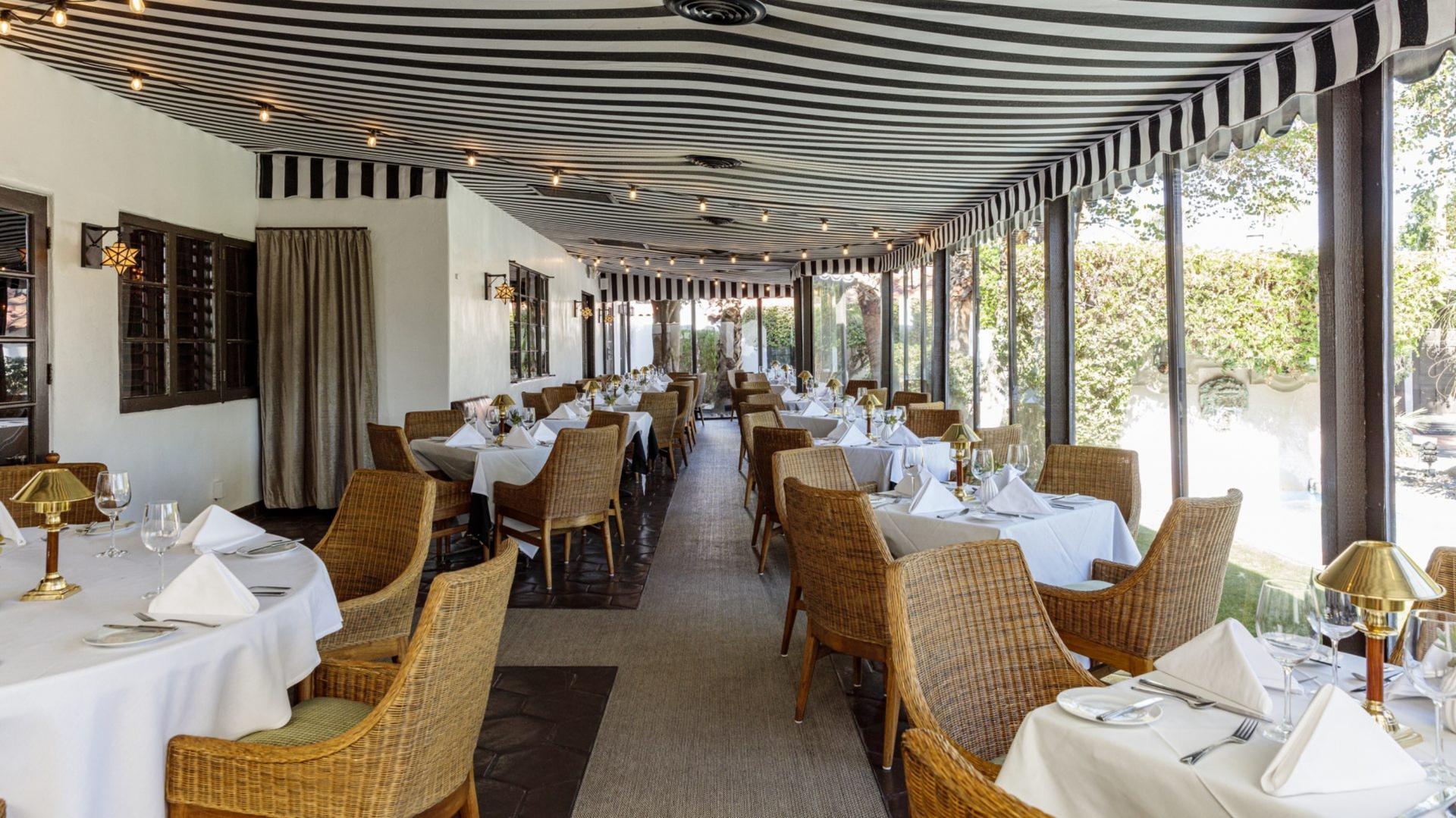 Melvyn’s Restaurant & Lounge