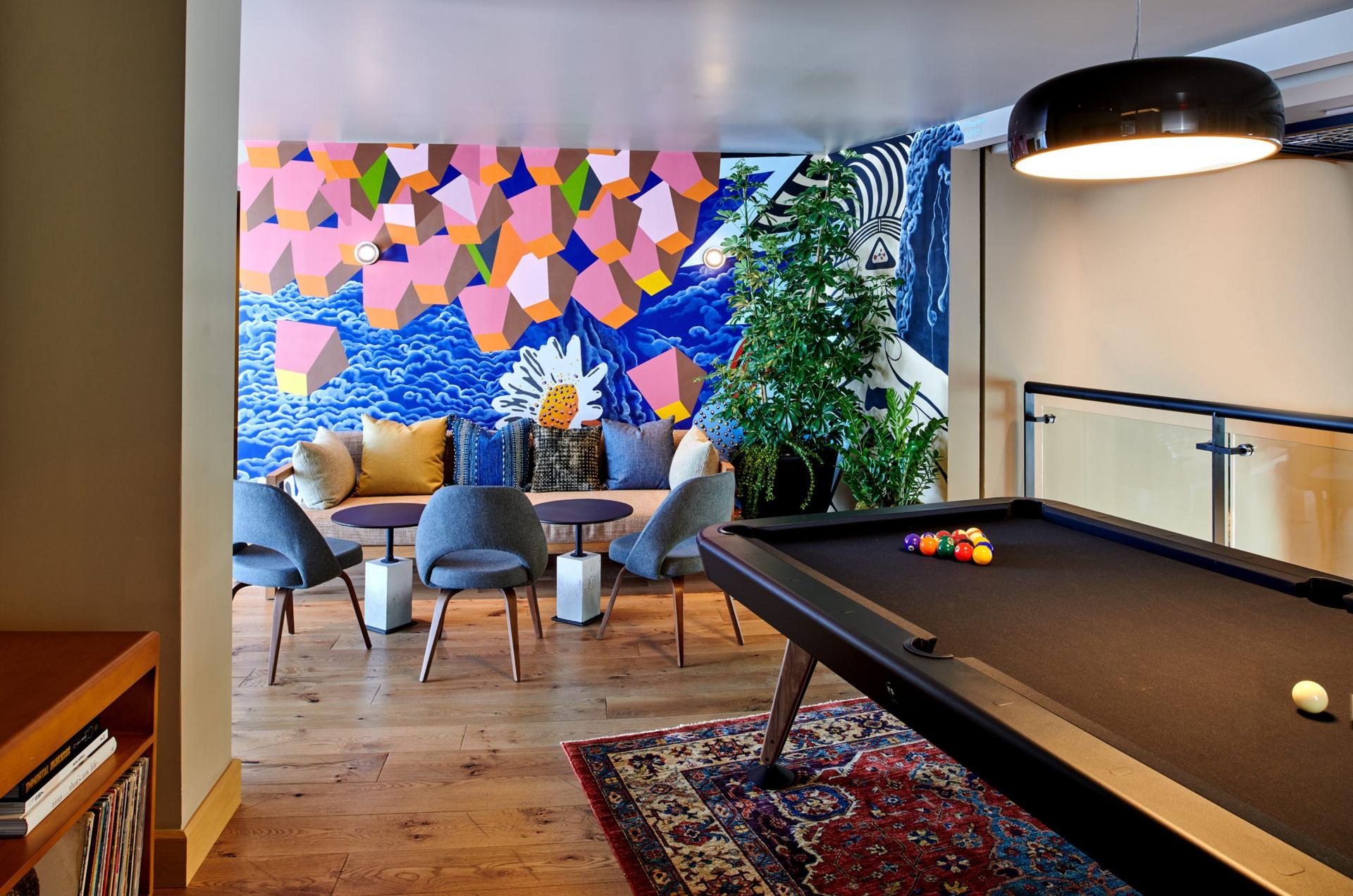 4th Floor Lounge