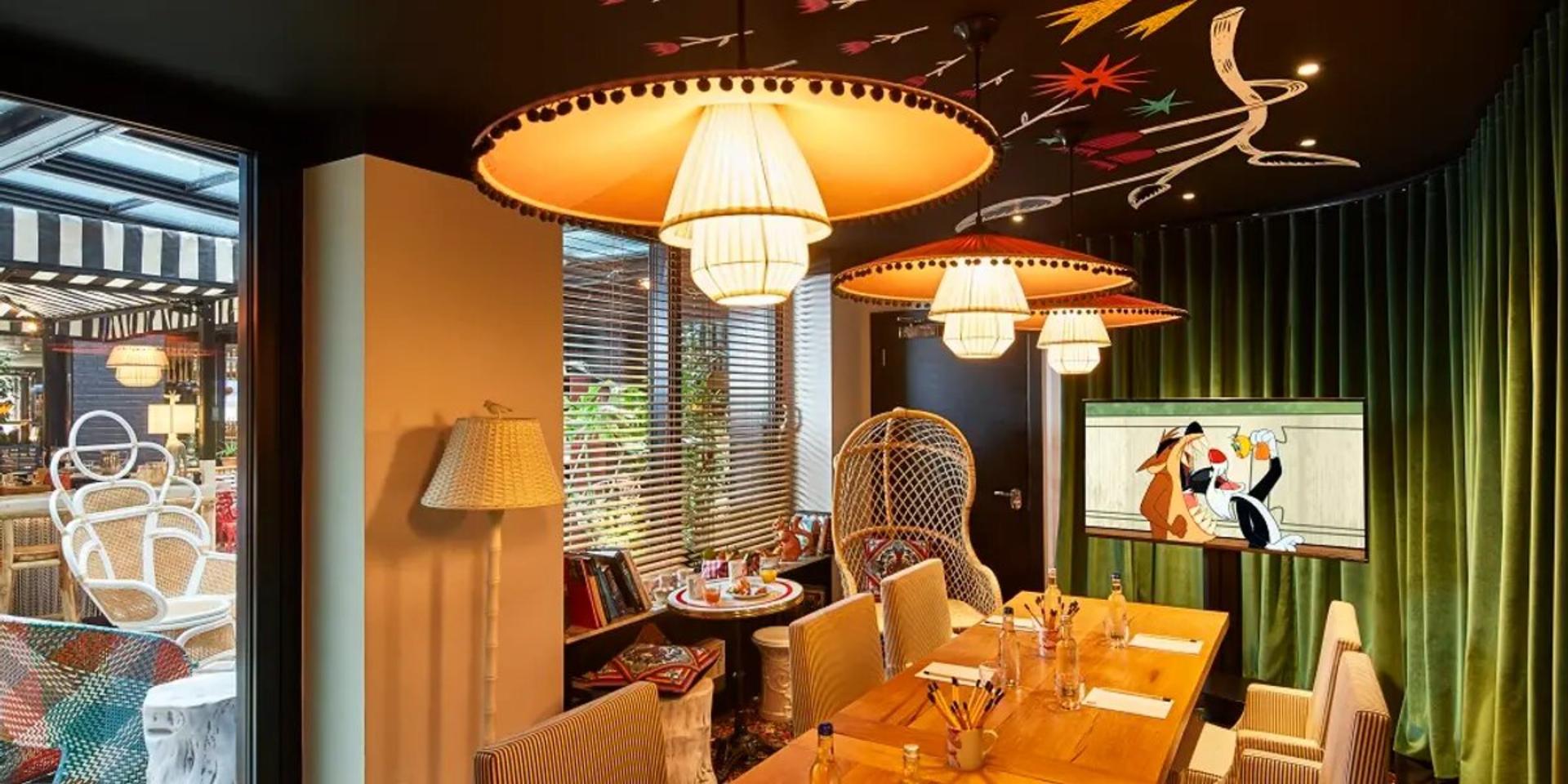 Private Meeting Room