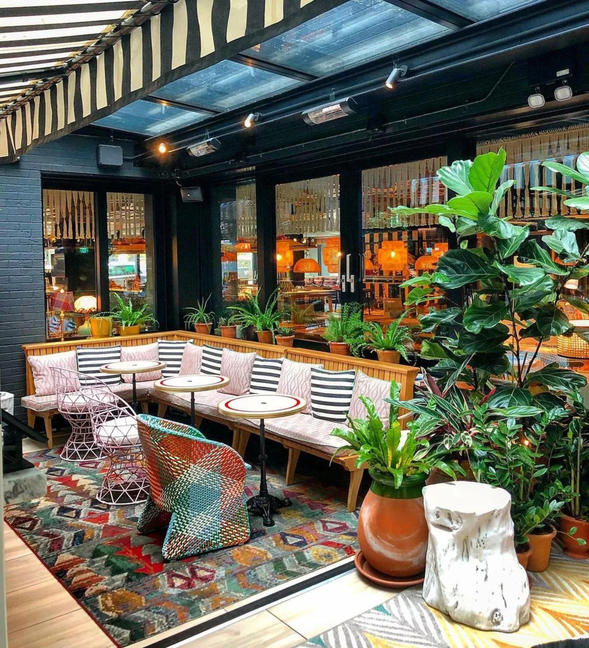 Garden Bar