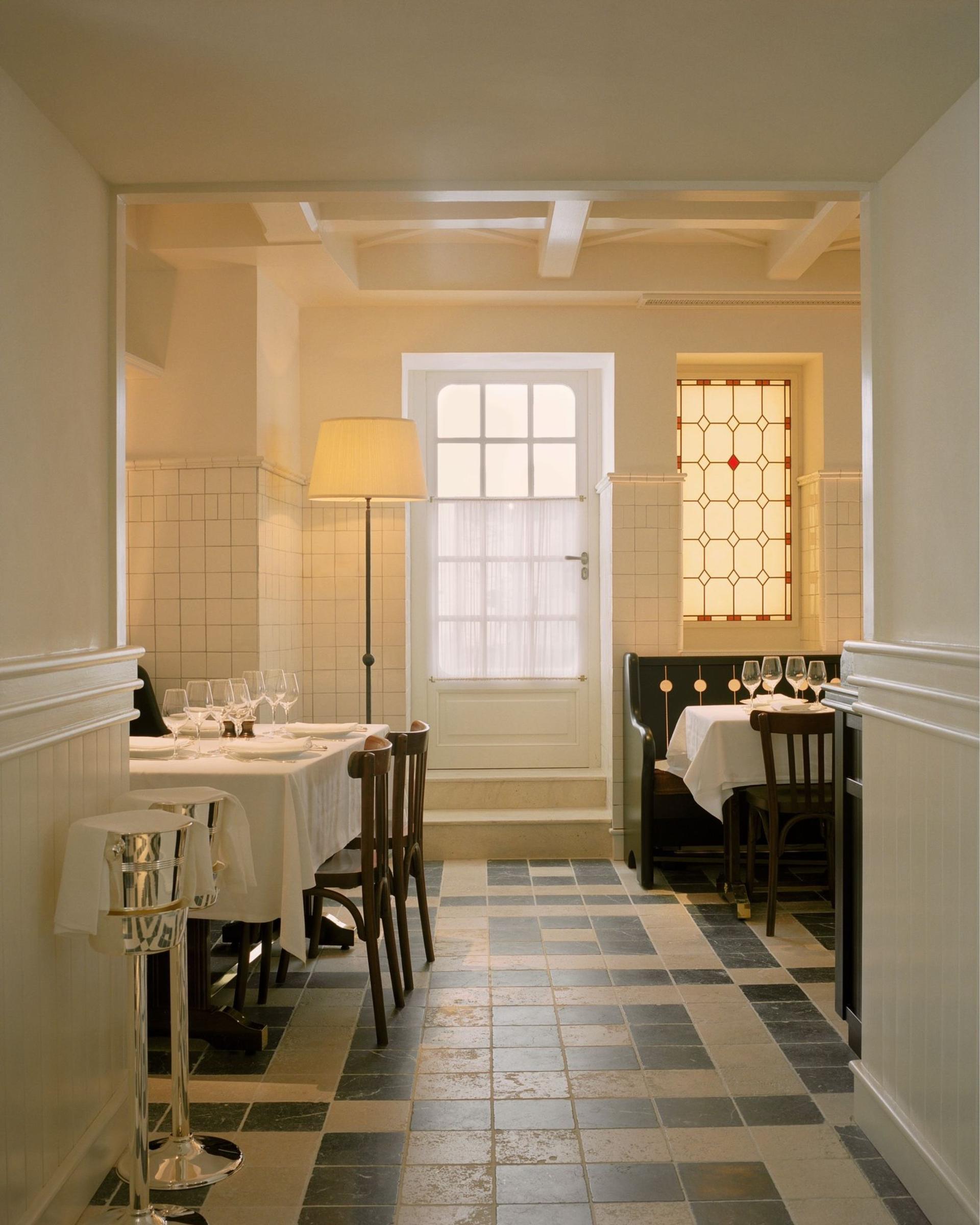 Emil Brasserie