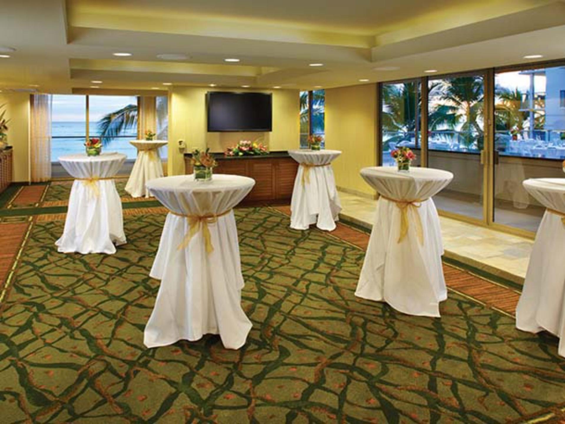 Voyager Boardrooms & Voyager 47 Club Deck