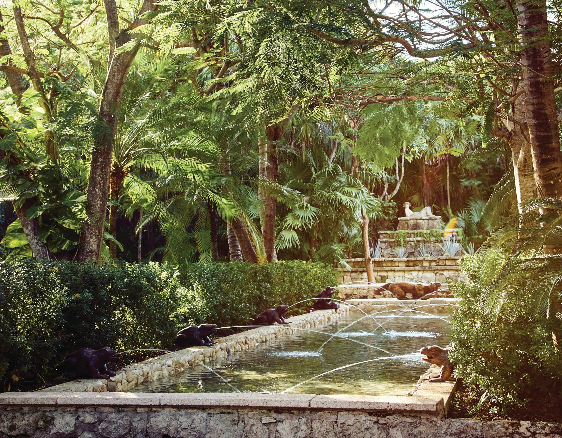 Ranas Courtyard