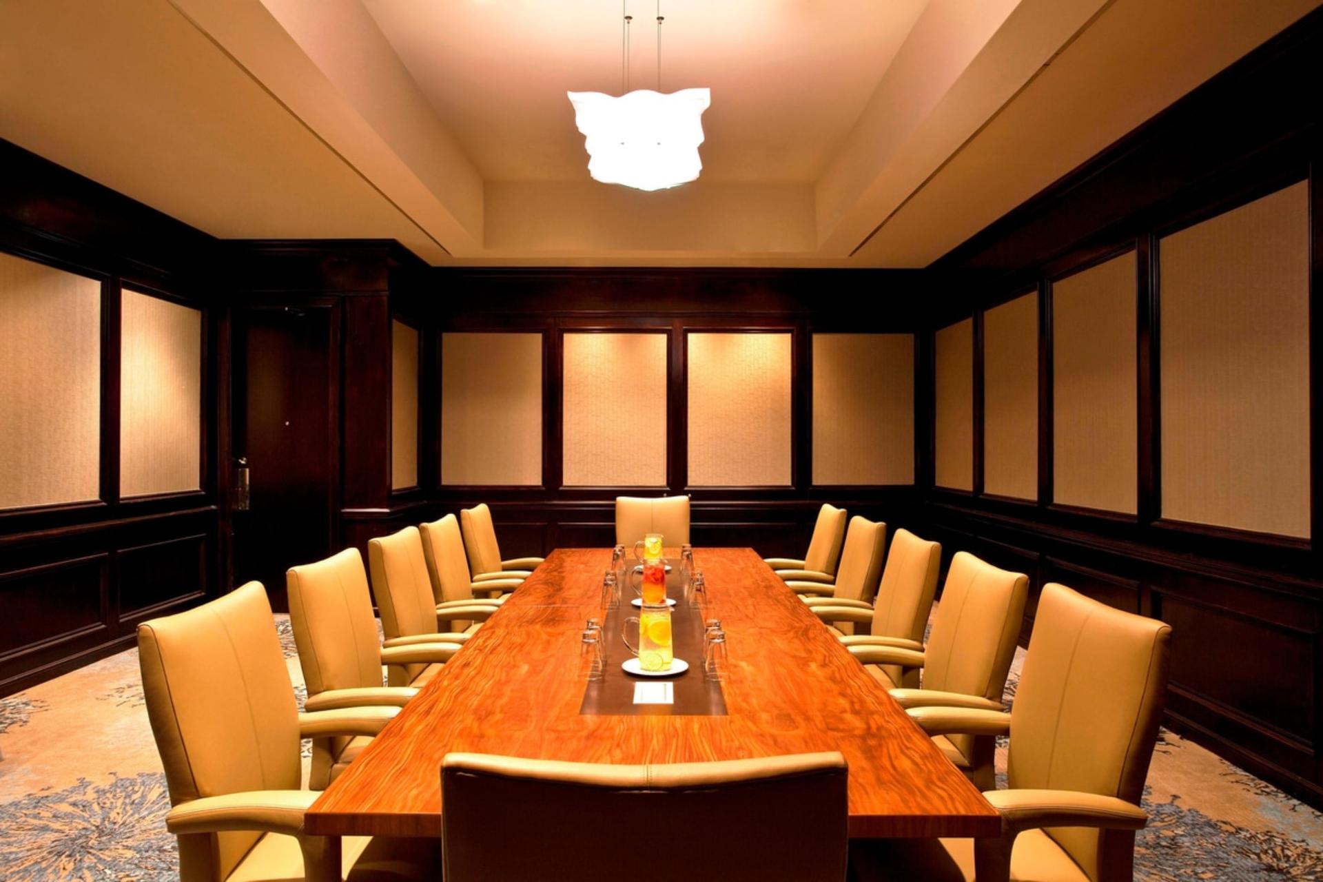 Azalea Boardroom