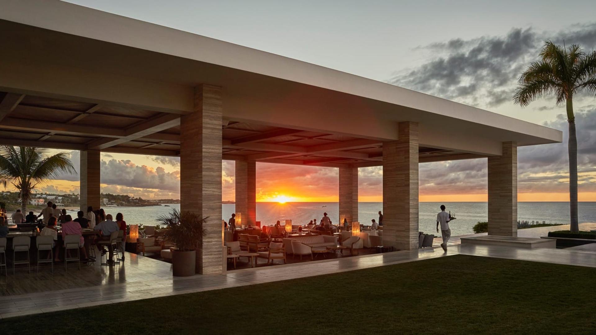 Sunset Lounge