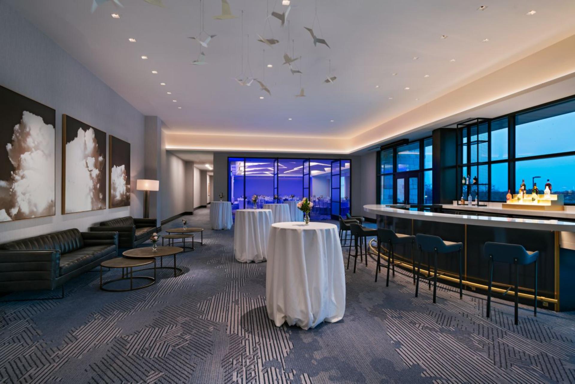Skyline Foyer
