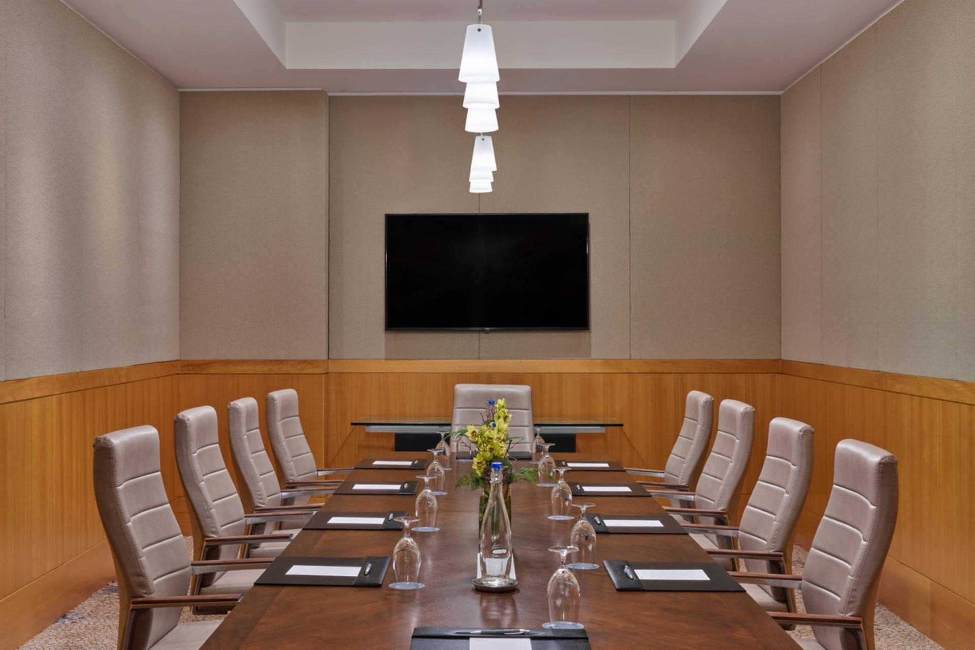 Lewis Boardroom