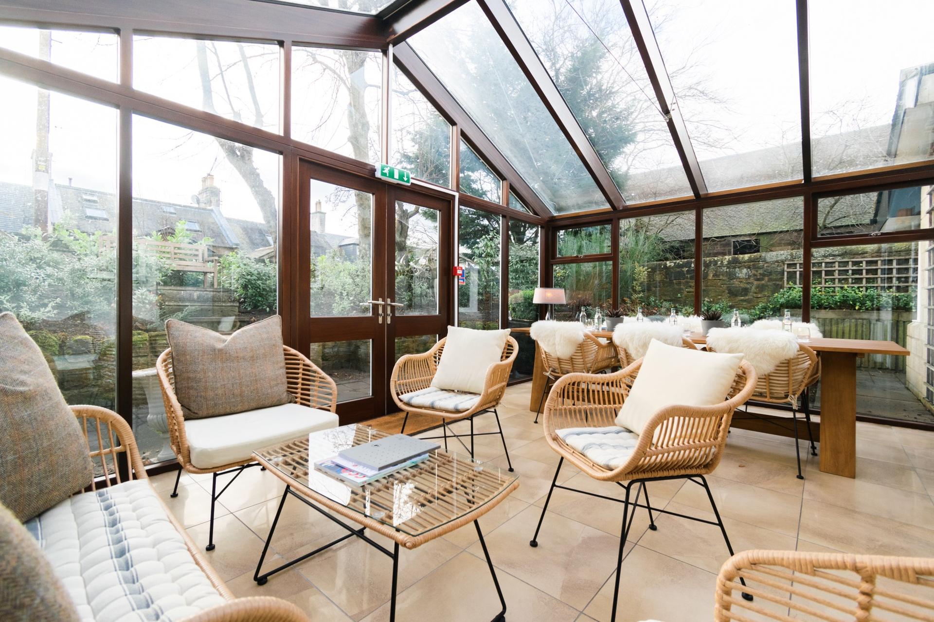 Club Privé Conservatory & Garden
