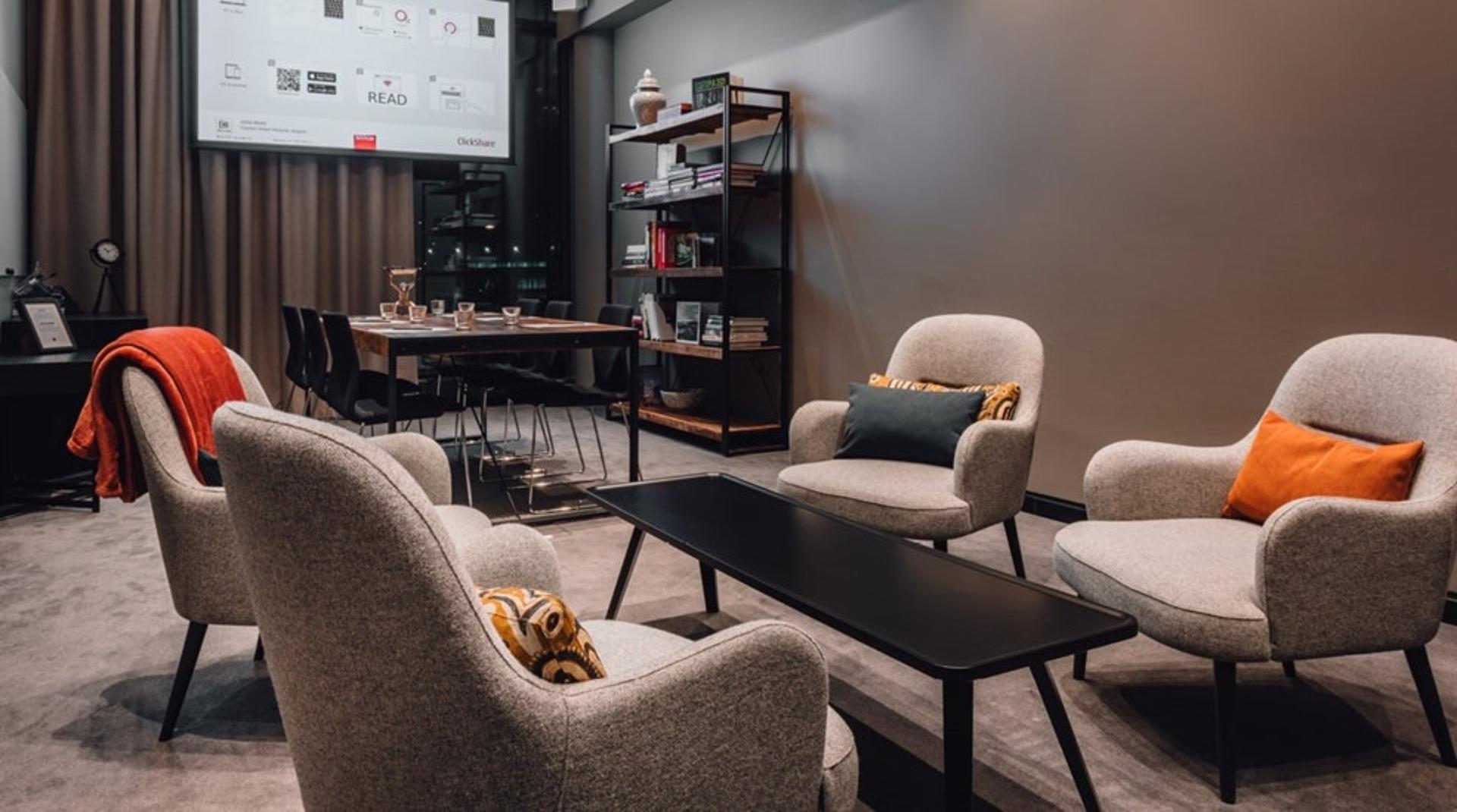 Read Meeting Room