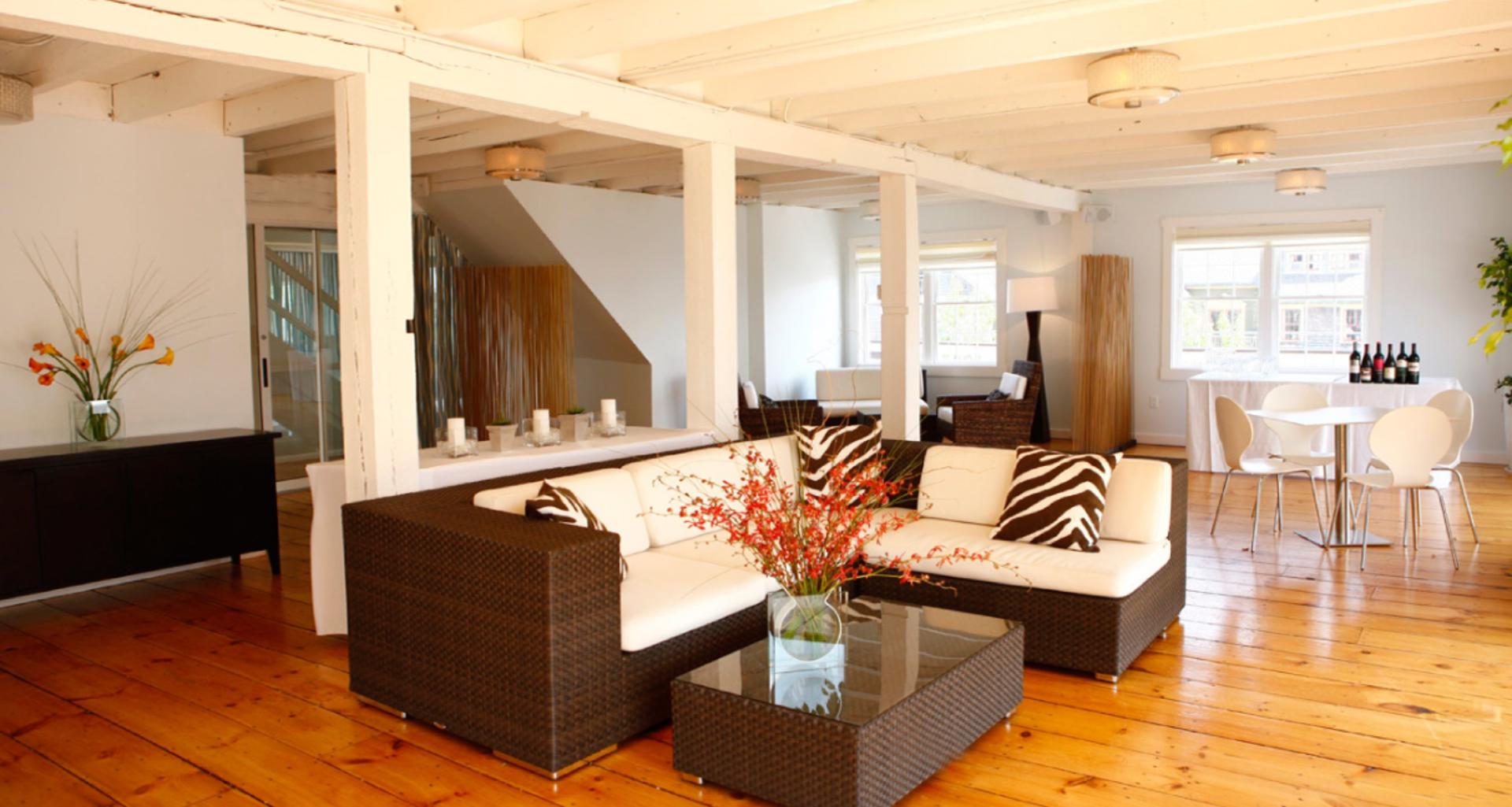 Windward Room