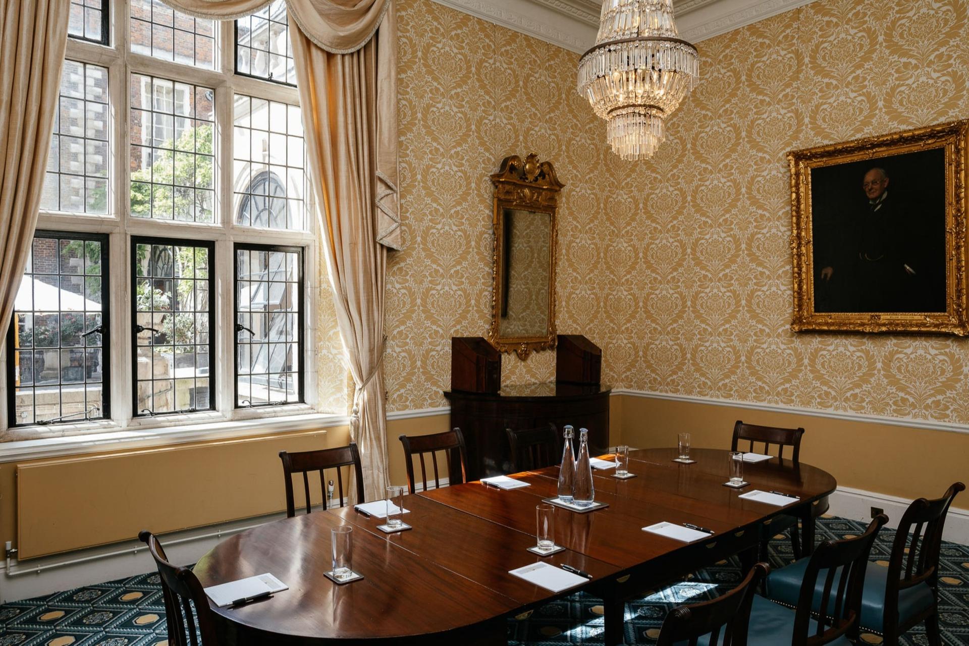 Committee Room