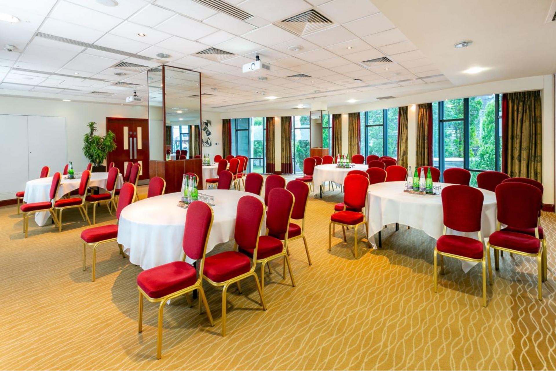 Piccadilly Suite