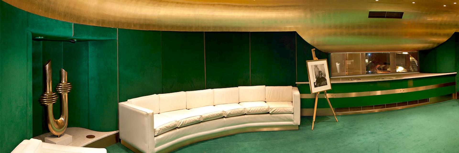 Truscott Lounge