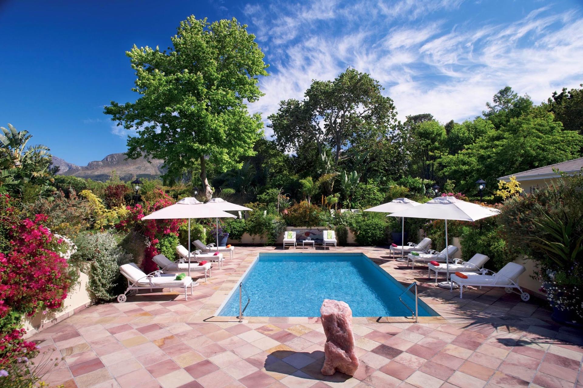 Full Buyout of Last Word Constantia