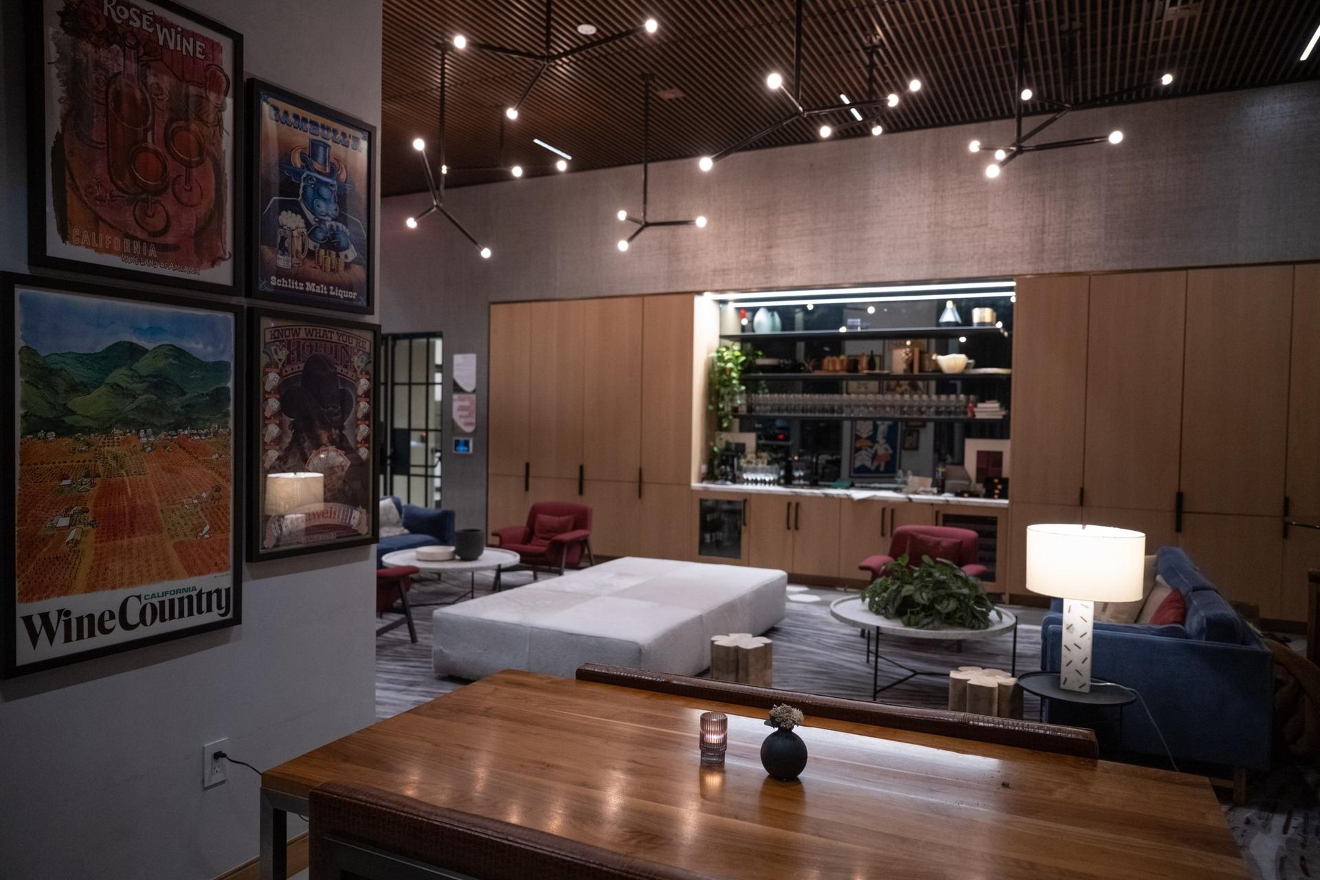 Communal Demonstration Kitchen and Lounge