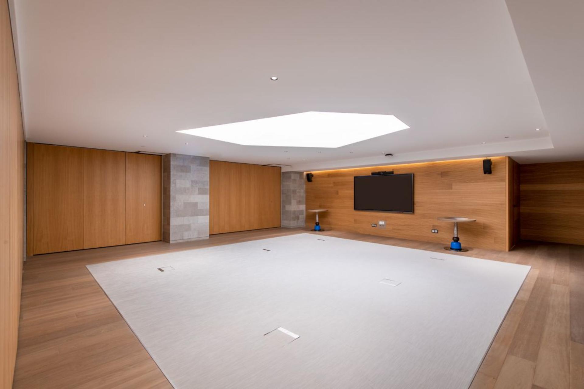 W Studio 3