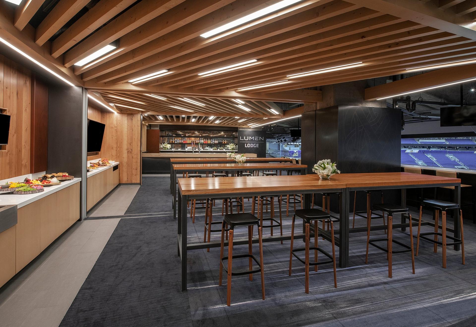 LUMEN Lodge Bar