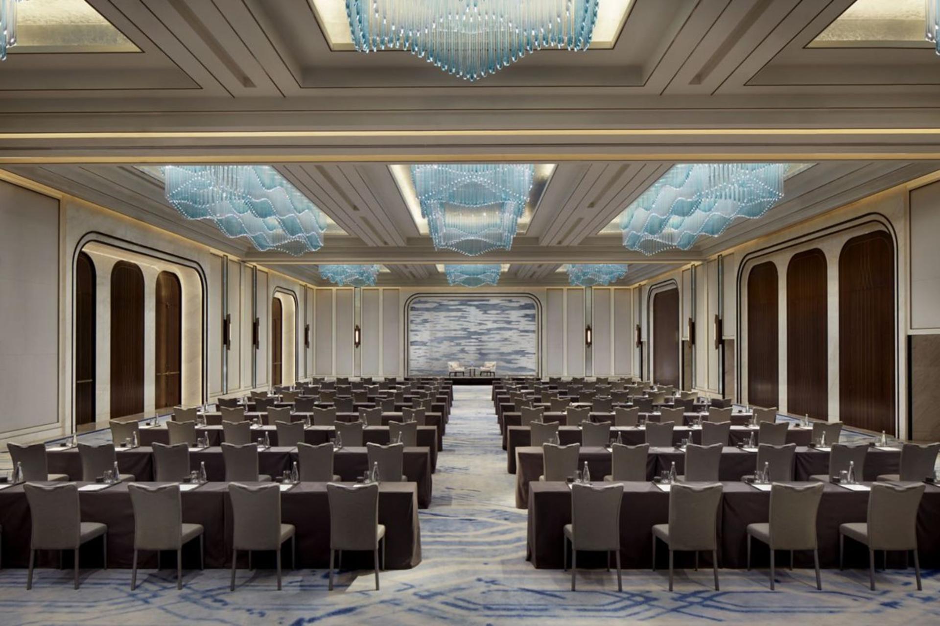 Astor Ballroom 2 & 3