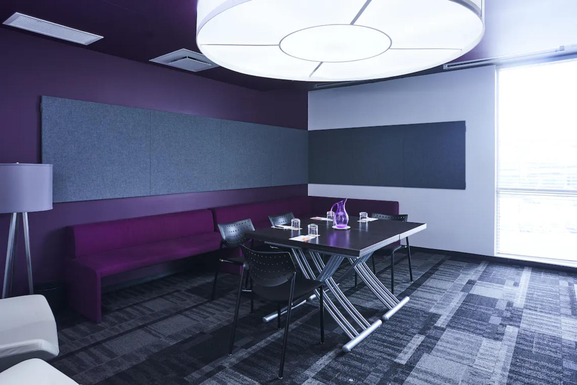 Violet Creative Lounge