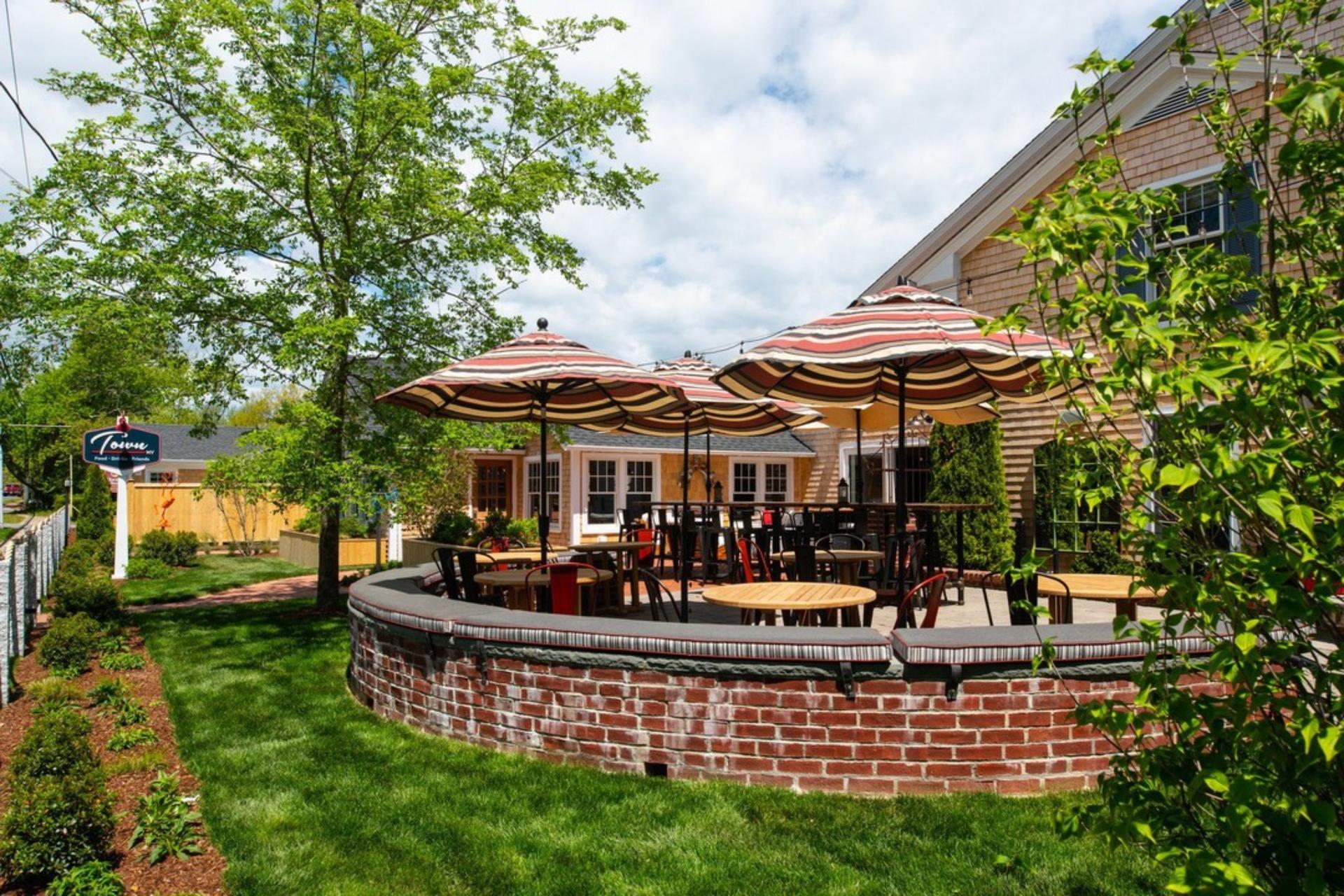 Patio (seasonal)