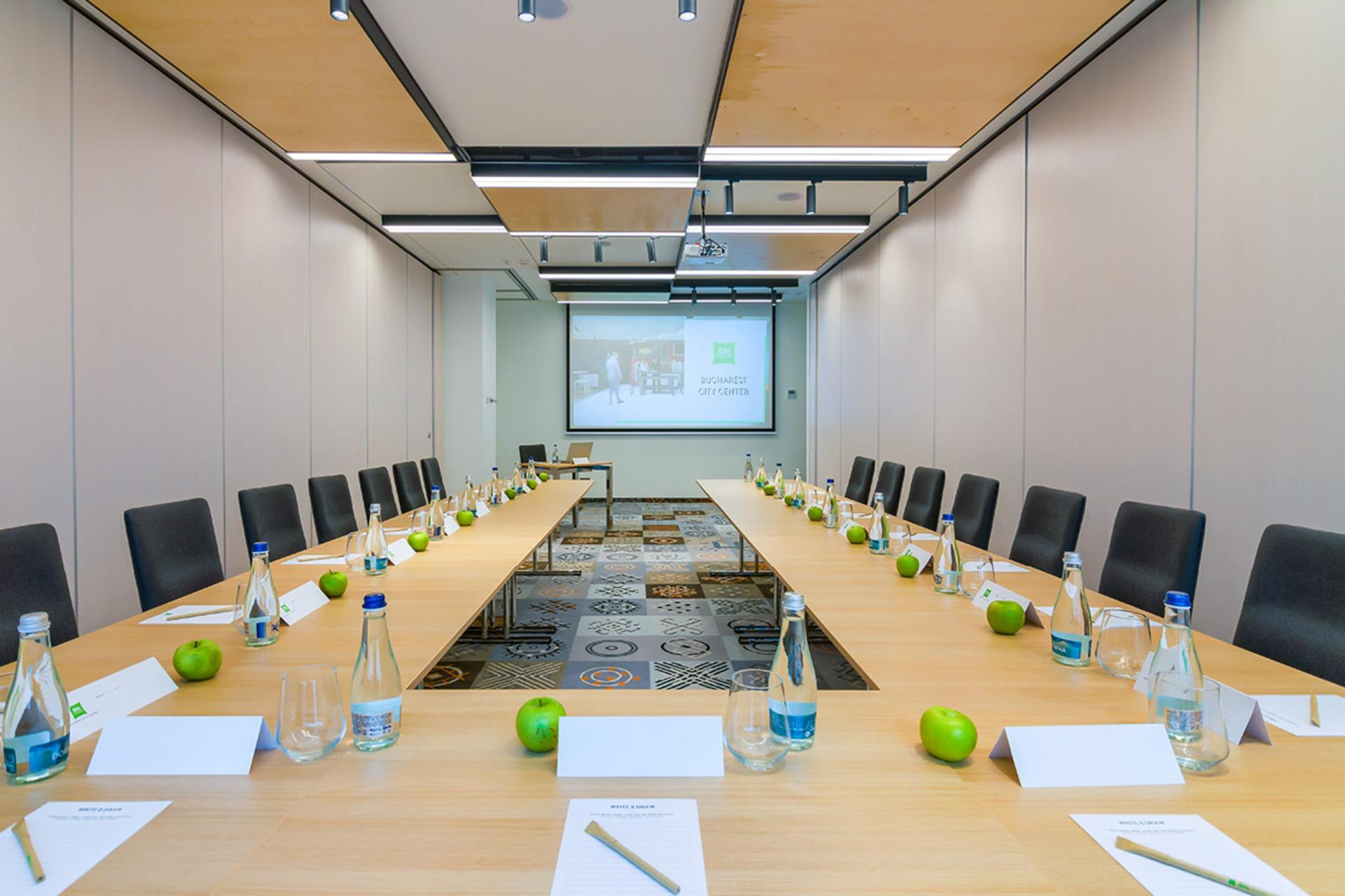 Hora 2 Events Room