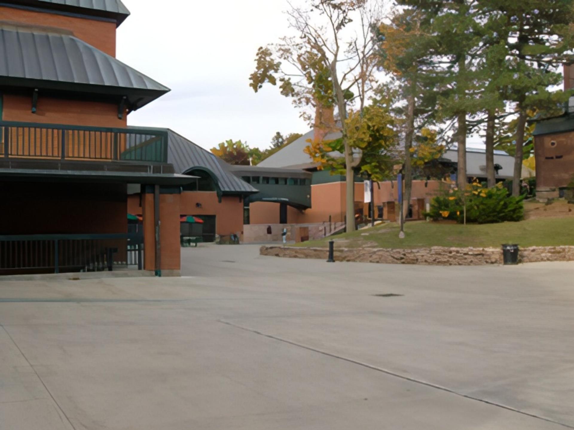 Rozendaal Courtyard